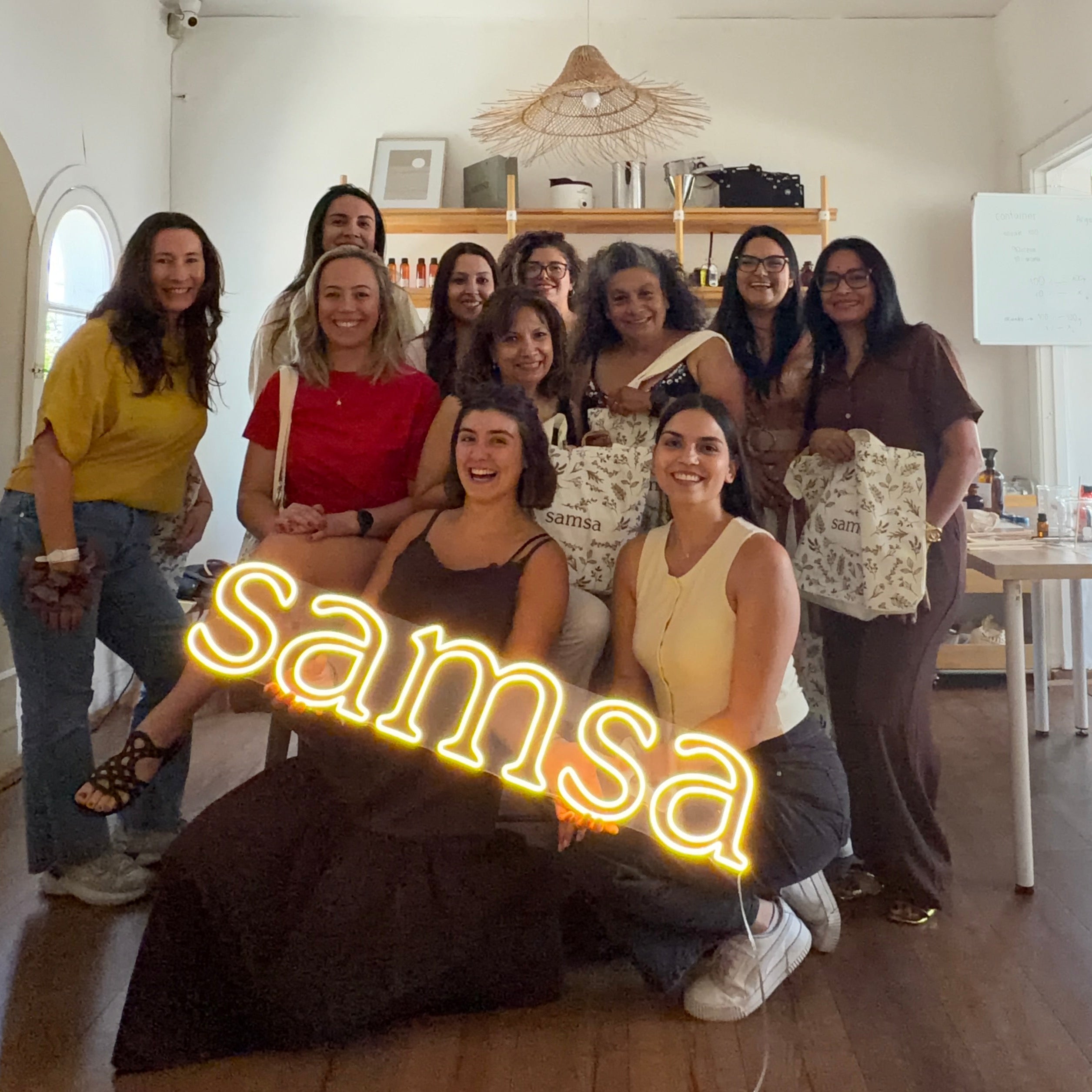 Taller Presencial: Velas recipiente, Home Spray y Difusor